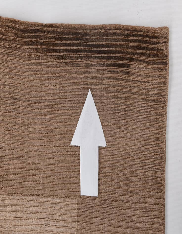 Detail image of  6' 7 x 9' 9  Hand Knotted Darya Wool Rug