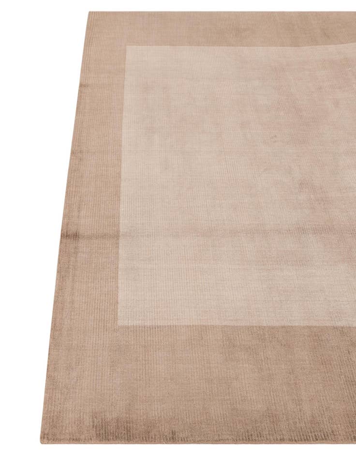 Detail image of  6' 7 x 9' 10  Hand Knotted Darya Wool Rug