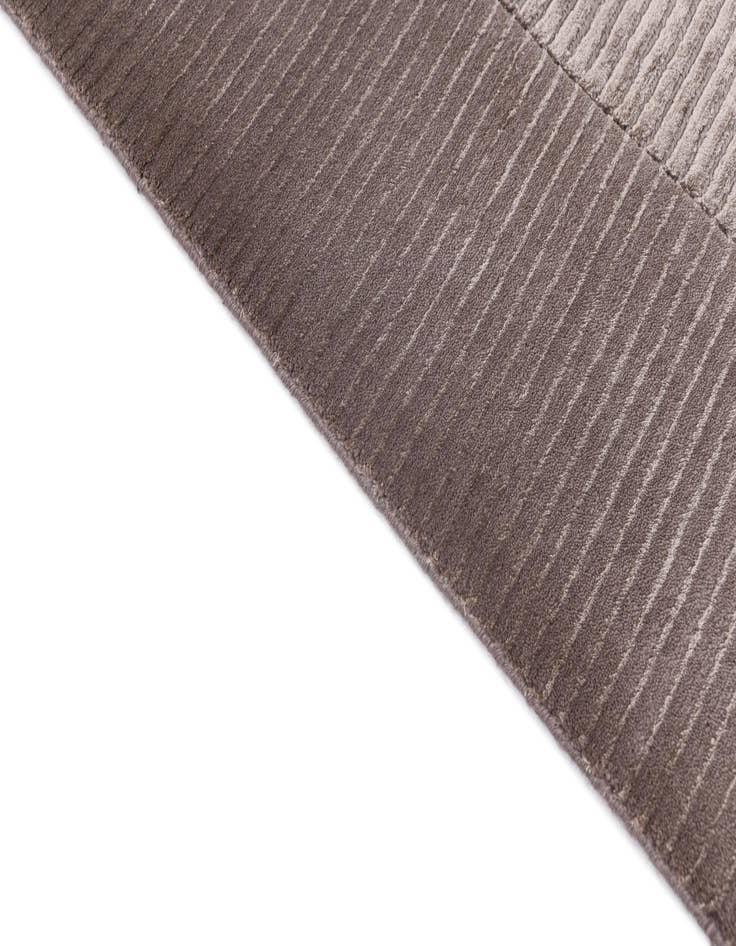 Detail image of  6' 7 x 9' 10  Hand Knotted Darya Wool Rug