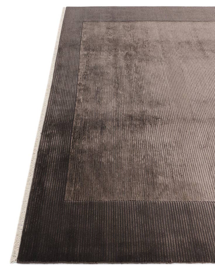 Detail image of  6' 7 x 9' 9  Hand Knotted Darya Wool Rug