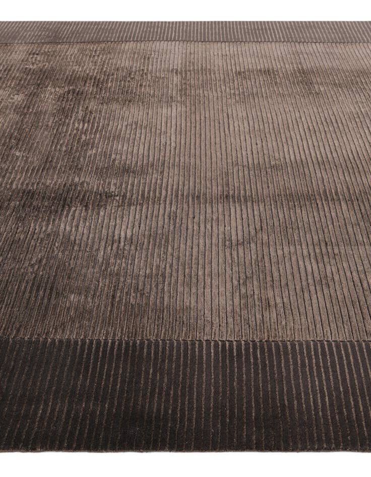 Detail image of  6' 7 x 9' 9  Hand Knotted Darya Wool Rug