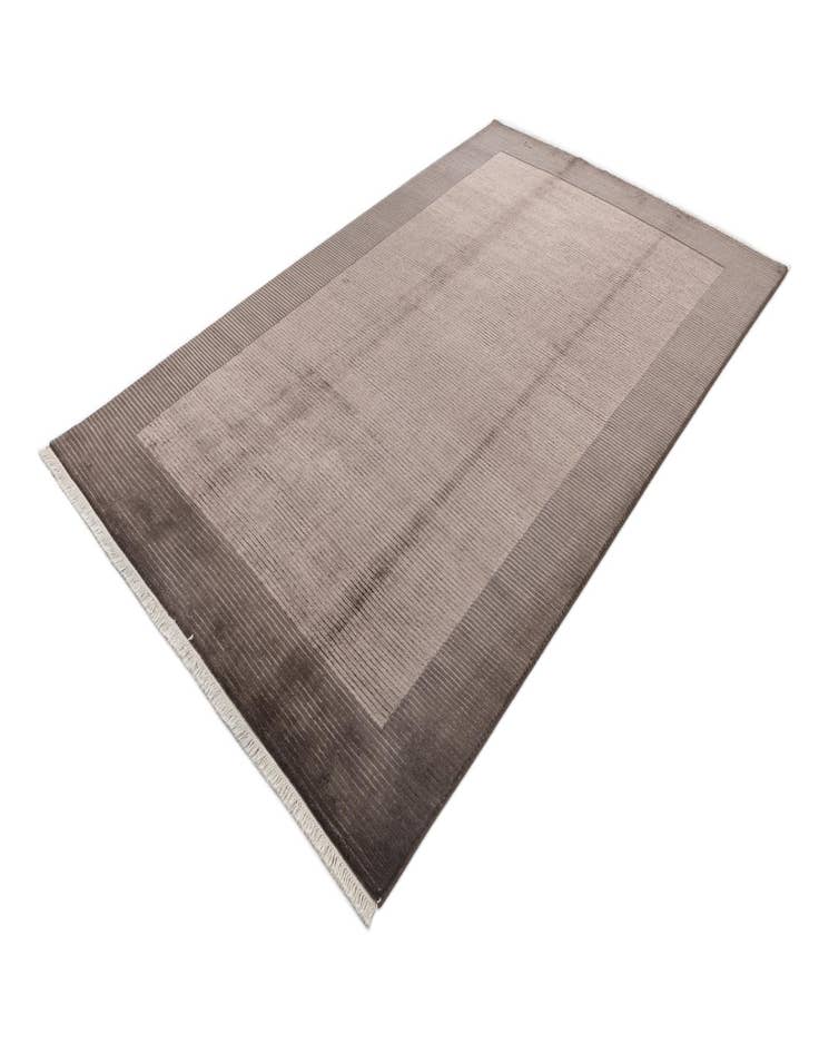 Detail image of  6' 7 x 9' 10  Hand Knotted Darya Wool Rug