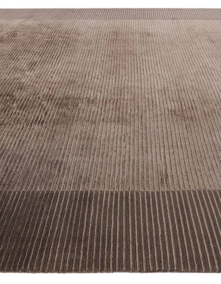 Detail image of  6' 7 x 9' 10  Hand Knotted Darya Wool Rug