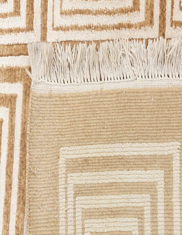 Detail image of  6' 8 x 9' 6  Hand Knotted Darya Wool Rug