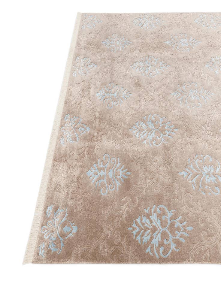 Detail image of  6' 6 x 9' 7  Hand Knotted Darya Wool Rug