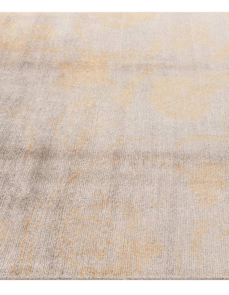 Detail image of  5' 3 x 7' 7  Hand Knotted Darya Wool Rug
