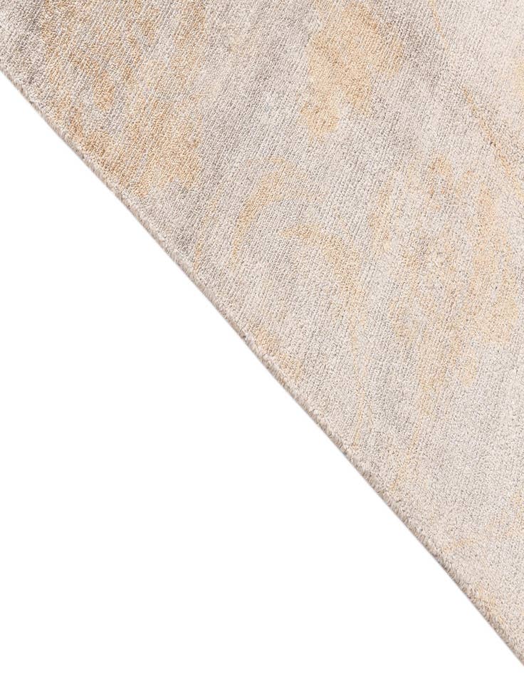 Detail image of  5' 3 x 7' 7  Hand Knotted Darya Wool Rug