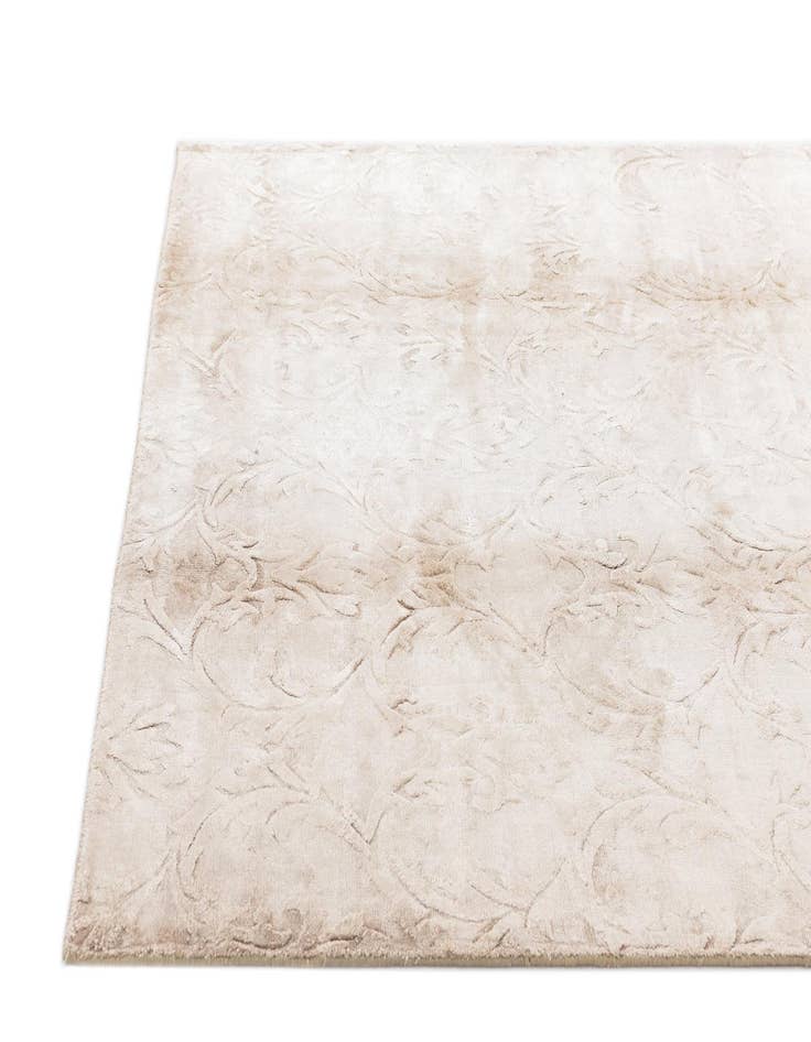 Detail image of  5' 7 x 7' 10 Darya Rug