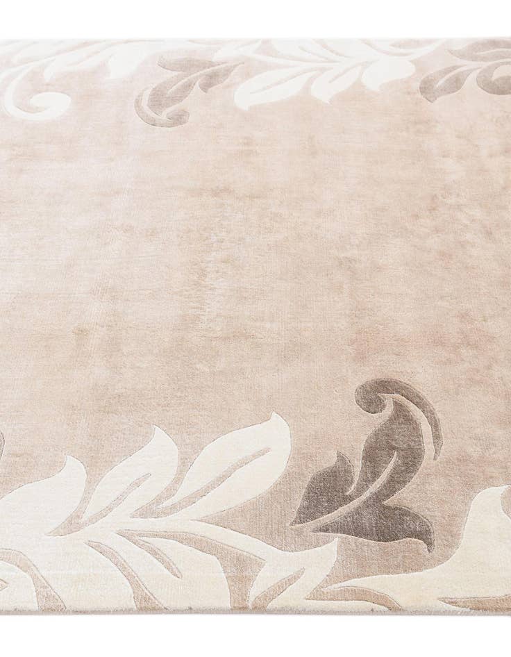 Detail image of  5' 7 x 7' 10 Darya Rug
