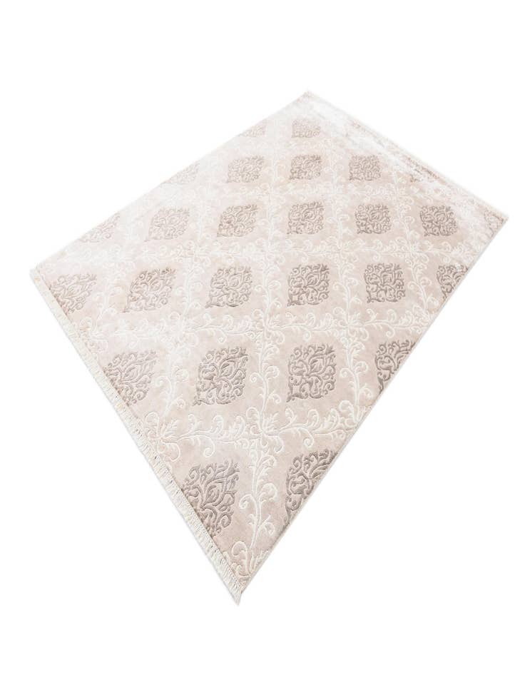 Detail image of  5' 6 x 8'  Hand Knotted Darya Wool Rug