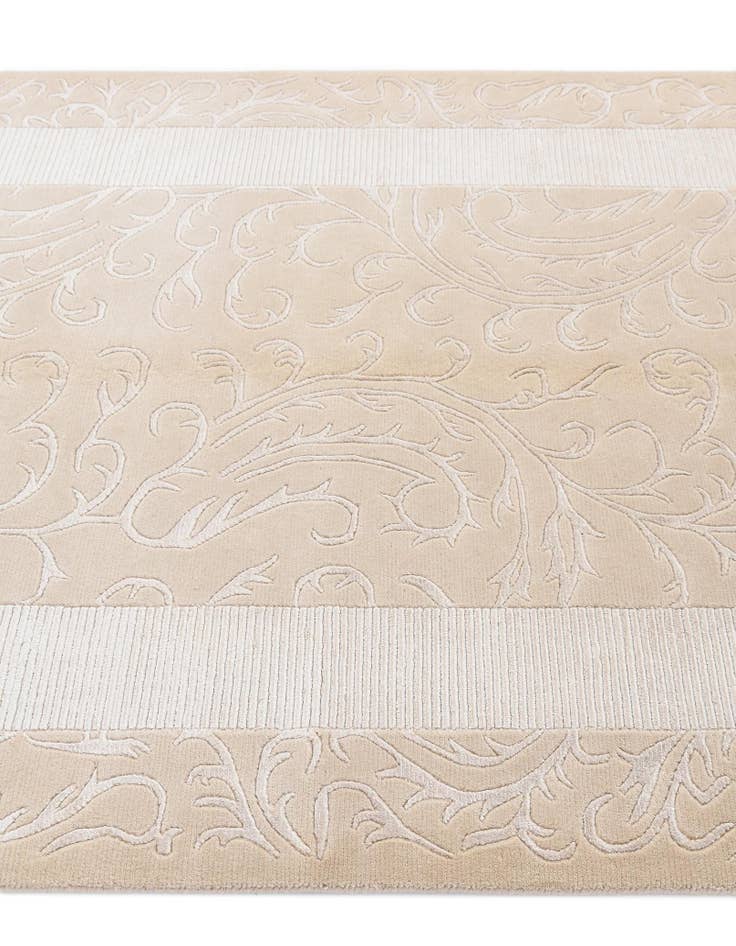 Detail image of  4' 4 x 6' 3 Darya Rug