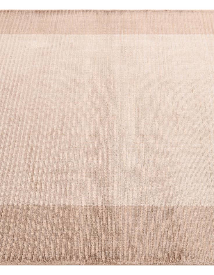 Detail image of  2' 7 x 4' 10  Hand Knotted Darya Wool Rug