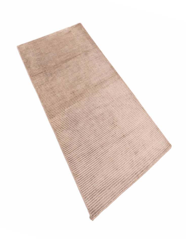 Detail image of  2' 8 x 5'  Hand Knotted Darya Wool Rug