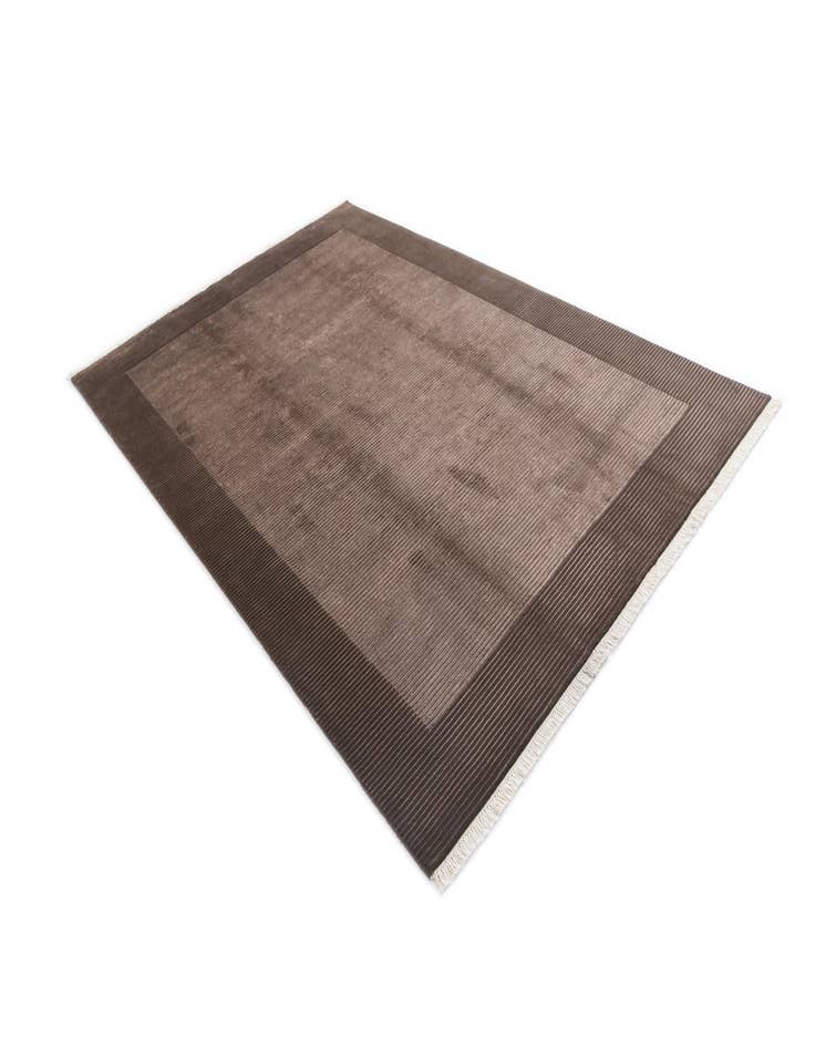 Detail image of  6' 6 x 9' 10  Hand Knotted Darya Wool Rug