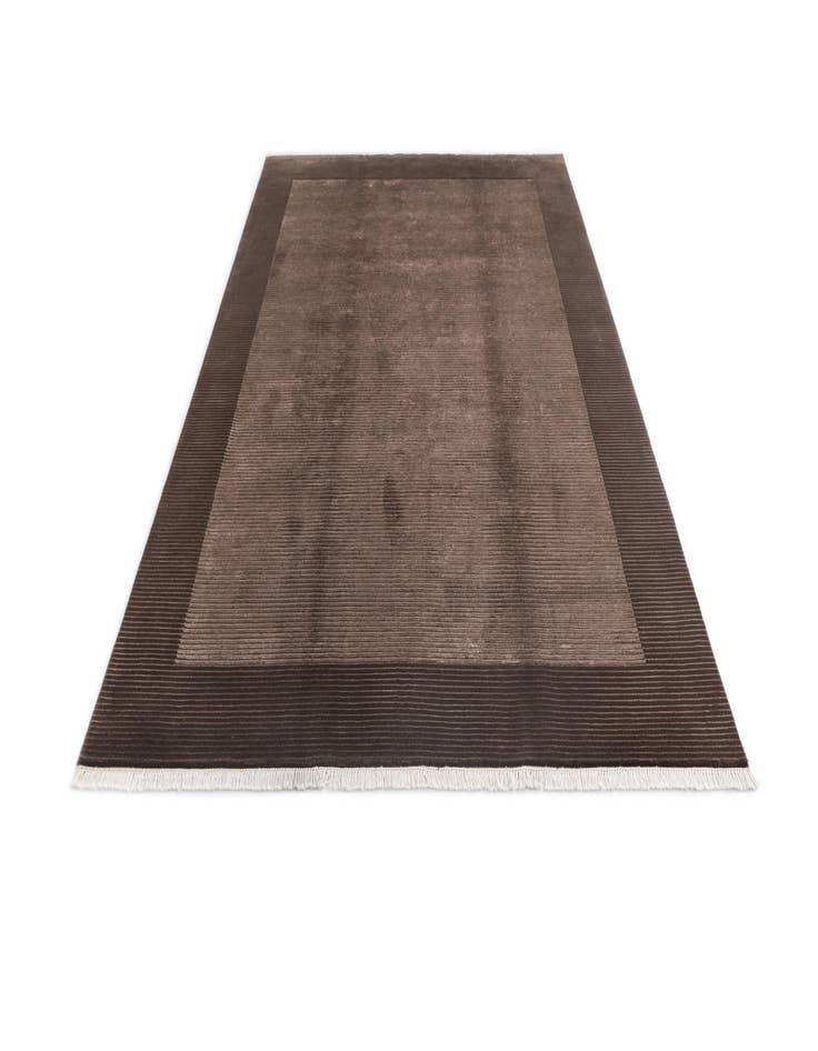 Detail image of  6' 6 x 9' 10  Hand Knotted Darya Wool Rug