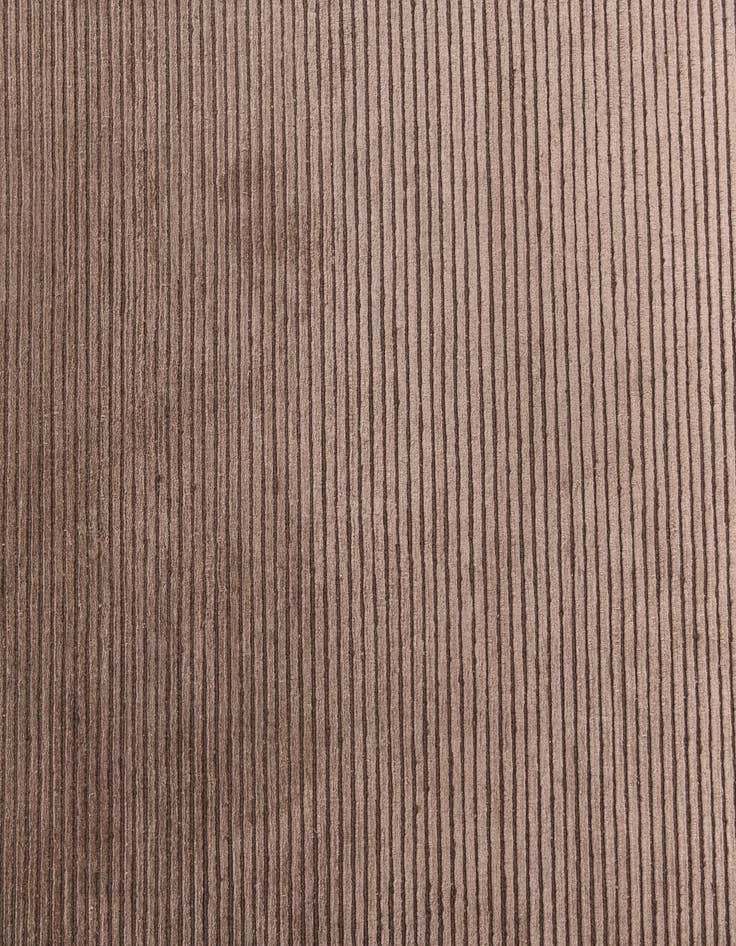 Detail image of  6' 6 x 9' 10  Hand Knotted Darya Wool Rug