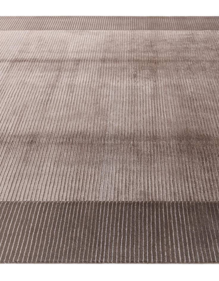 Detail image of  6' 7 x 9' 10  Hand Knotted Darya Wool Rug