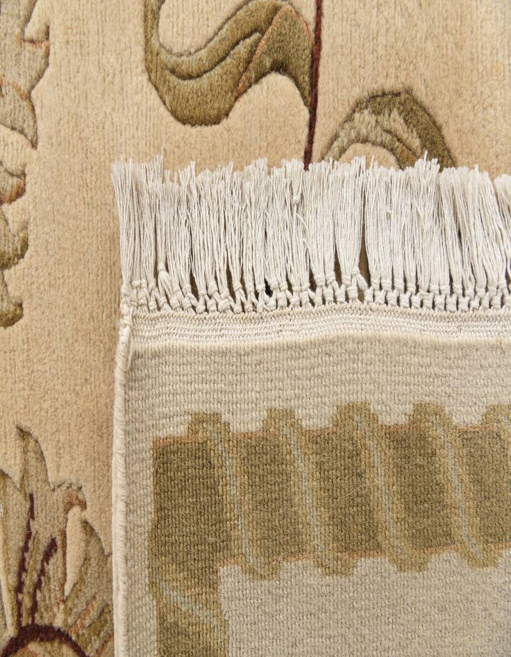 Detail image of  7' 11 x 10' 10  Hand Knotted Darya Wool Rug