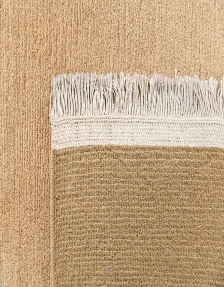 Detail image of  8' 2 x 11' 3  Hand Knotted Darya Rug