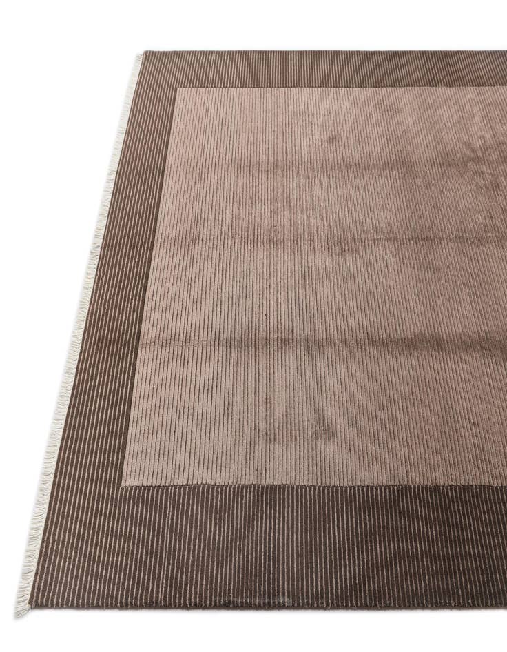 Detail image of  5' 8 x 7' 11  Hand Knotted Darya Wool Rug