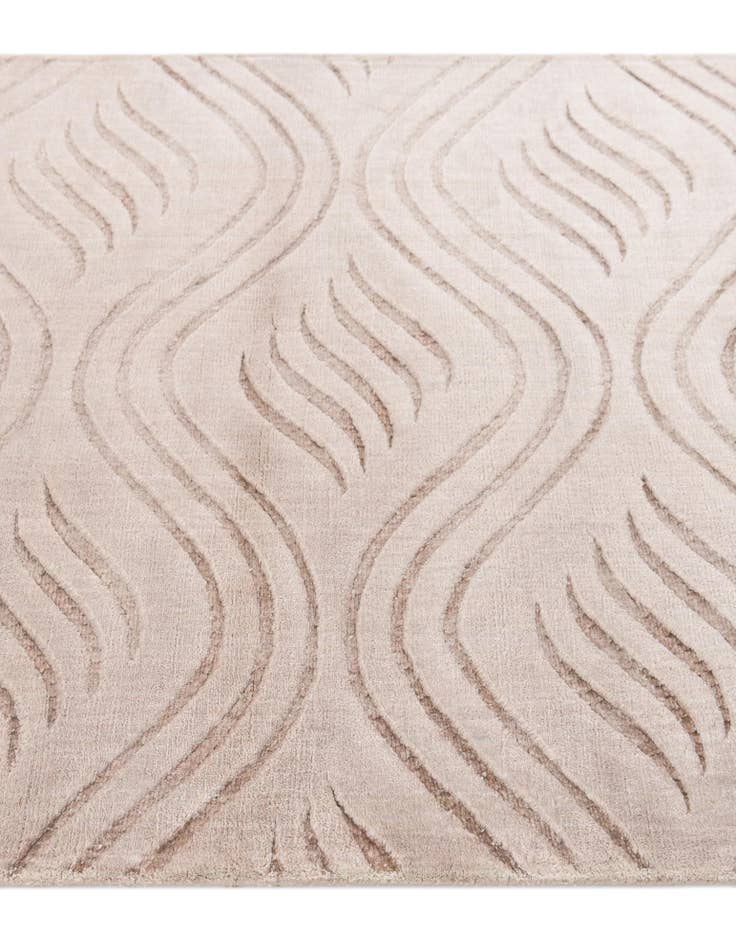 Detail image of  2' 7 x 4' 11  Hand Knotted Darya Wool Rug