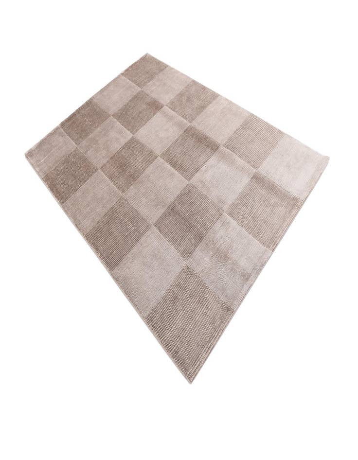 Detail image of  4' 6 x 6' 8 Darya Rug