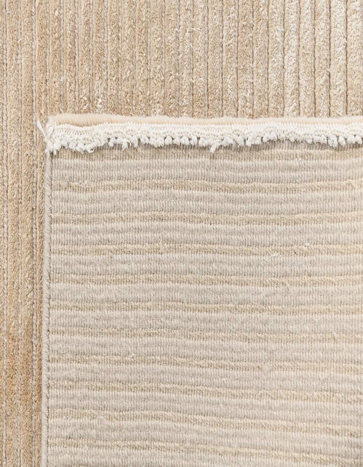 Detail image of  4' 11 x 6' 7 Darya Rug