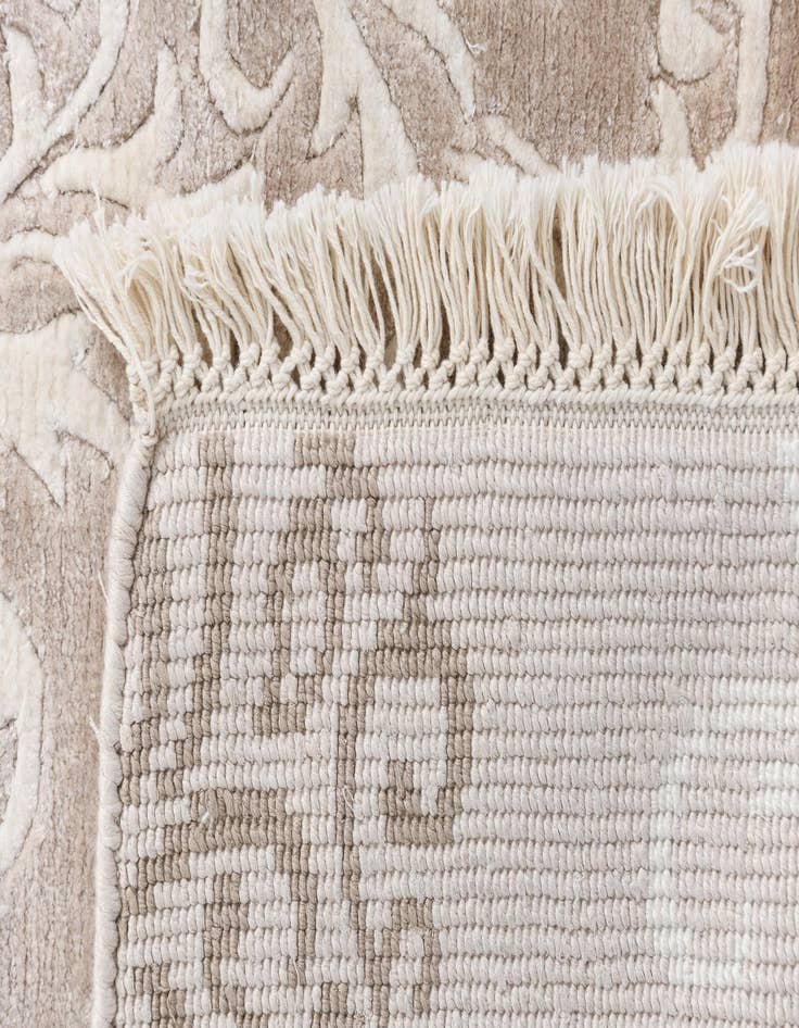 Detail image of  5' 6 x 7' 10 Darya Rug