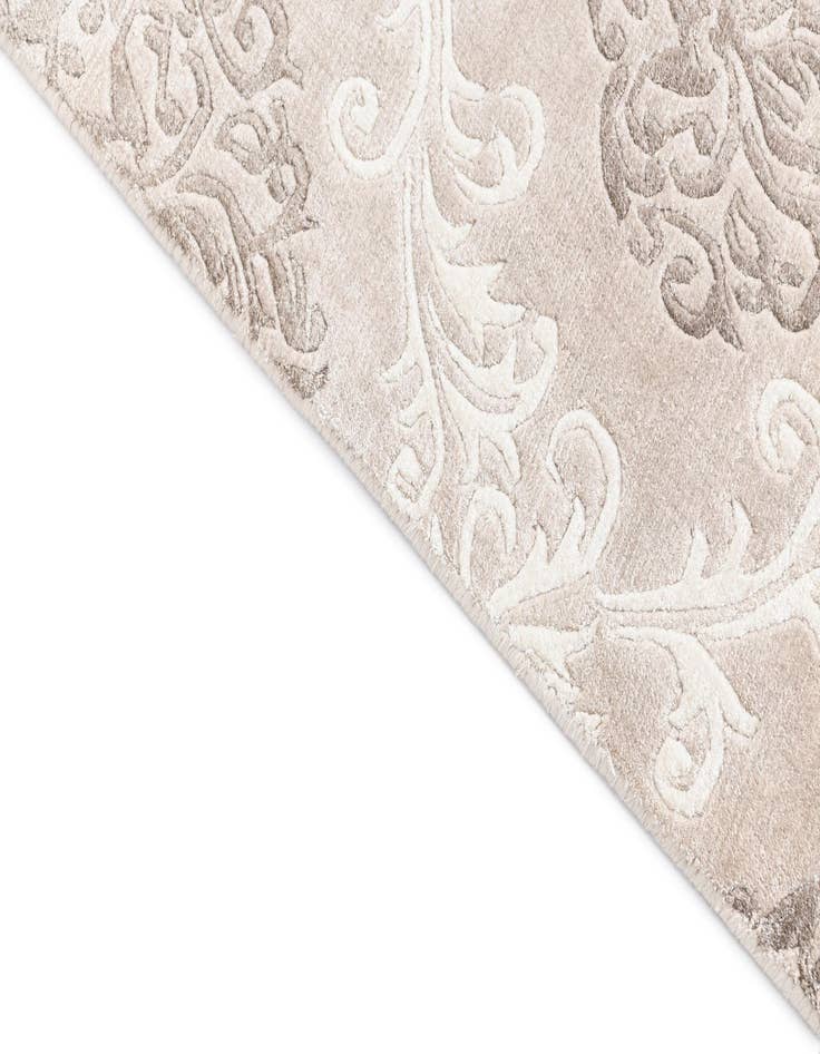 Detail image of  5' 6 x 7' 10 Darya Rug