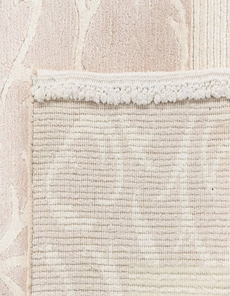 Detail image of  4' 3 x 6' 2 Darya Rug