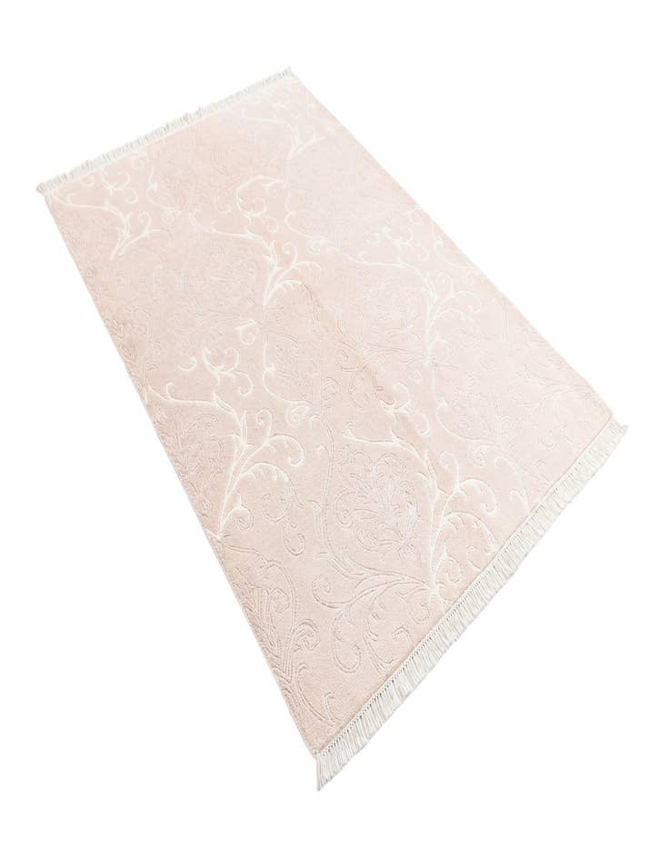 Detail image of  4' 3 x 6' 1 Darya Rug