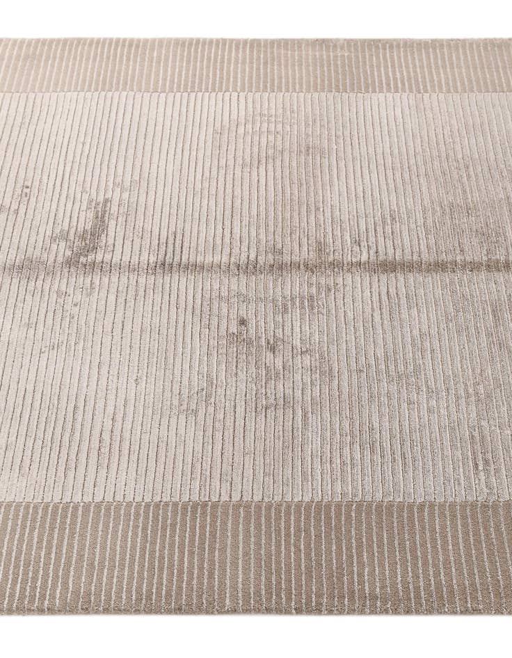 Detail image of  4' x 6' Darya Rug