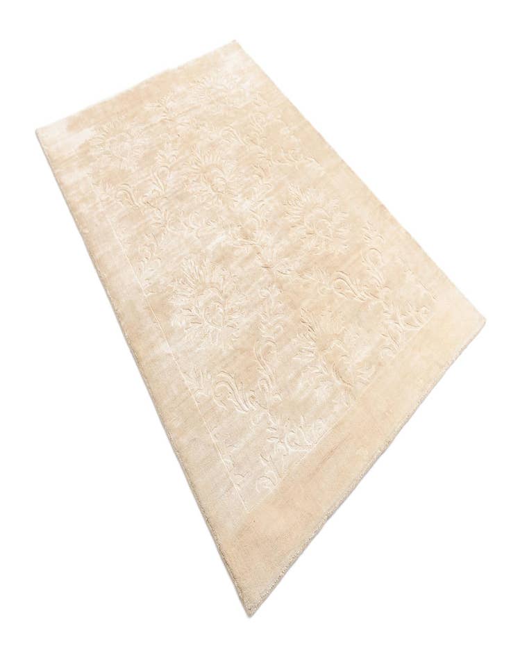 Detail image of  4' 6 x 6' 7 Darya Rug