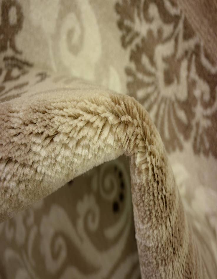 Detail image of  5' 3 x 7' 6 Diana Rug