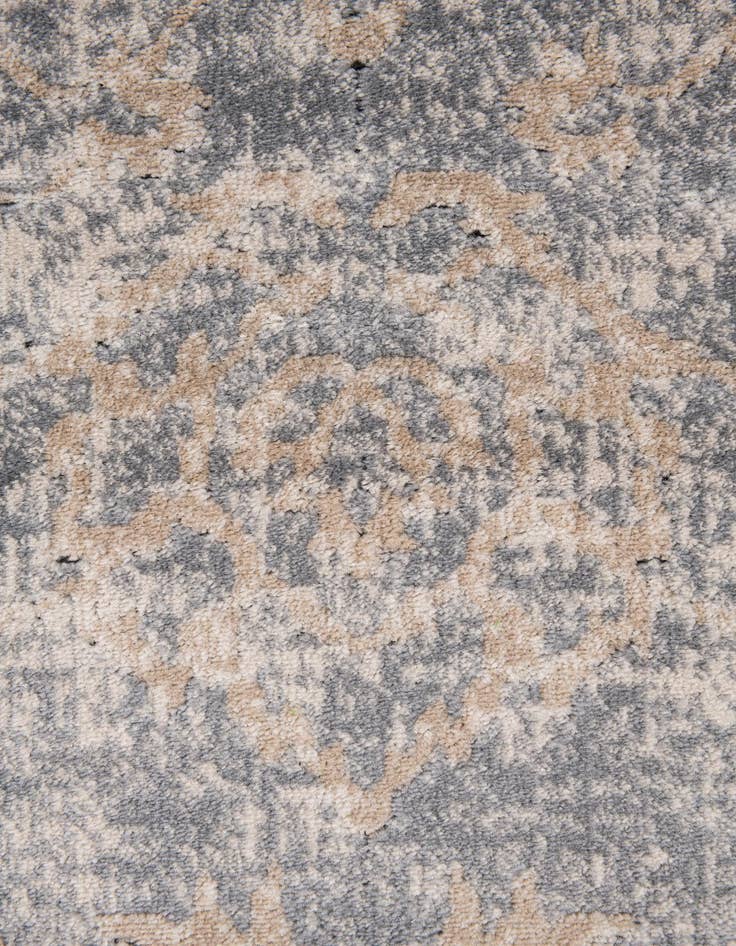 Detail image of  5' 2 x 7' 7 Eliza Rug