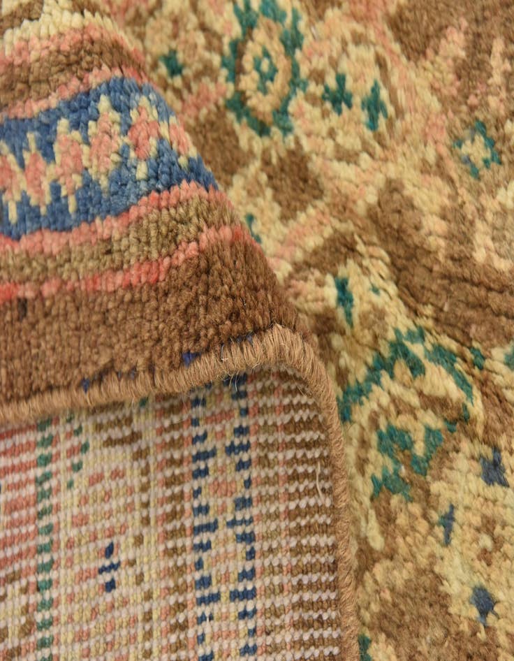 Detail image of  10' 5 x 14'  Hand Knotted Farahan Persian Wool Rug