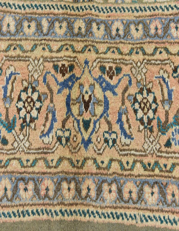 Detail image of  9' 10 x 13' 4  Hand Knotted Farahan Persian Wool Rug