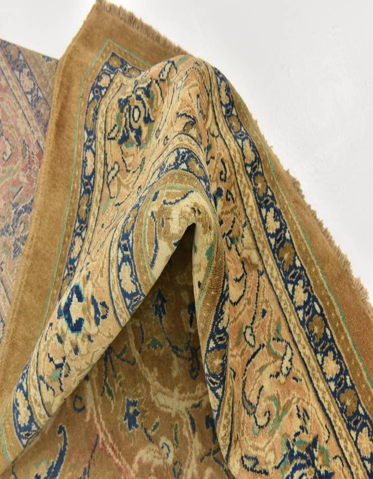 Detail image of  9' 9 x 13' 6  Hand Knotted Farahan Persian Wool Rug