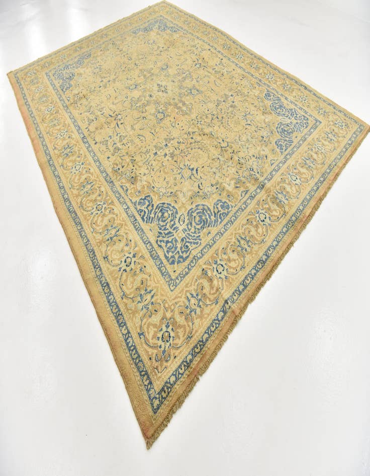 Detail image of  9' 8 x 12' 8  Hand Knotted Farahan Persian Wool Rug