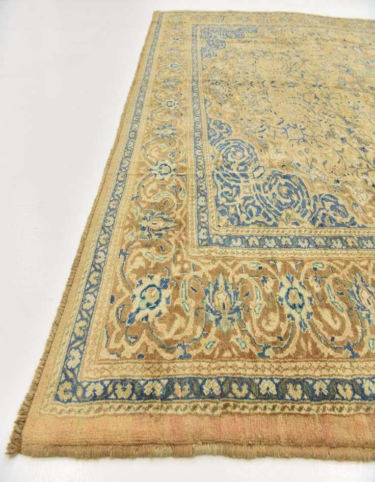 Detail image of  9' 8 x 12' 8  Hand Knotted Farahan Persian Wool Rug