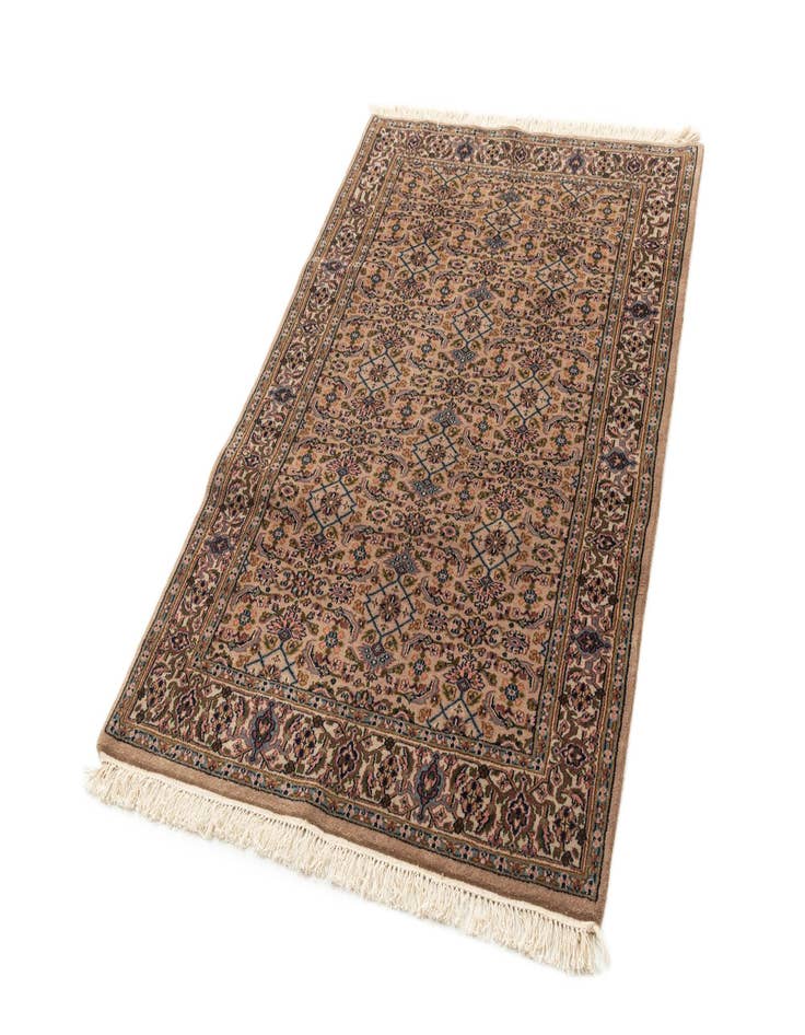 Detail image of  4' x 6'  Hand Knotted Farahan Wool Rug