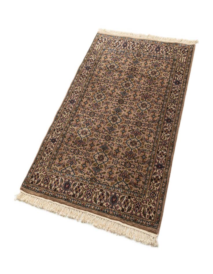 Detail image of  4' x 5' 8  Hand Knotted Farahan Wool Rug