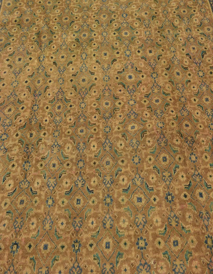 Detail image of  9' 9 x 13' 2  Hand Knotted Farahan Persian Wool Rug