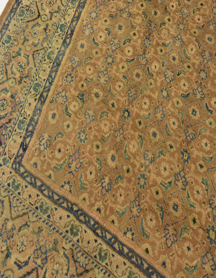 Detail image of  9' 9 x 13' 2  Hand Knotted Farahan Persian Wool Rug