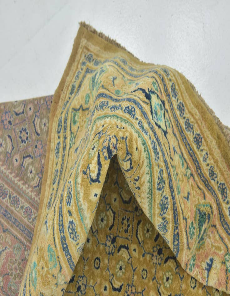 Detail image of  10' 5 x 13' 3  Hand Knotted Farahan Persian Wool Rug