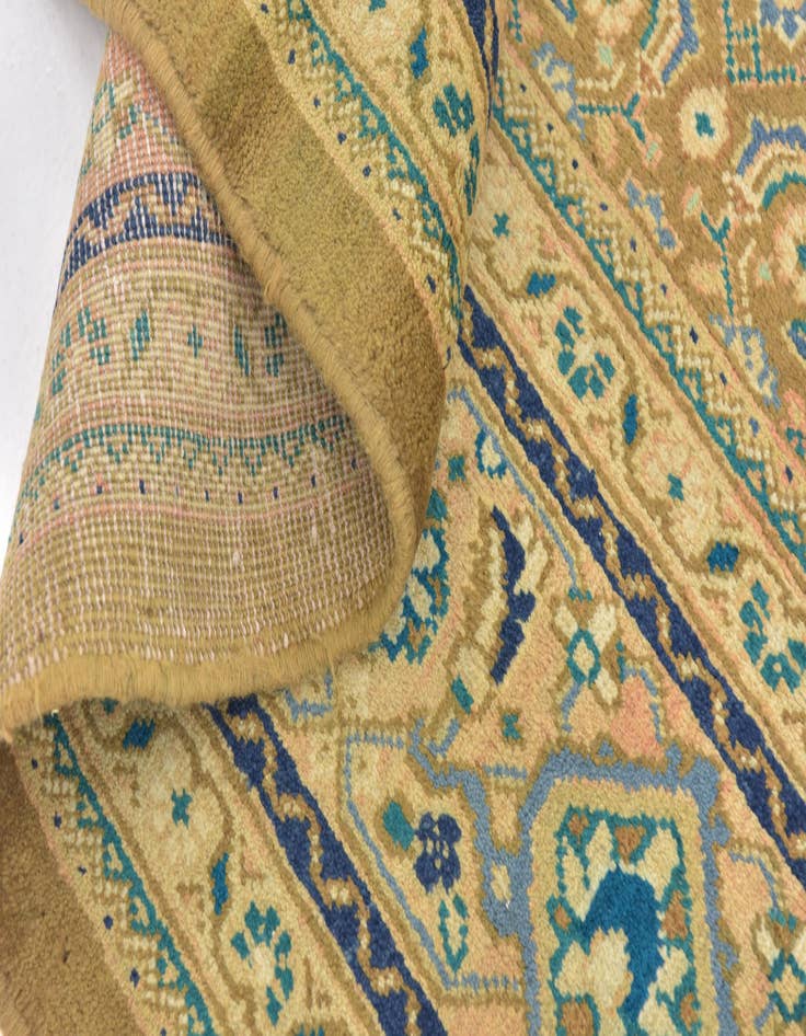 Detail image of  9' 10 x 13' 2  Hand Knotted Farahan Persian Wool Rug