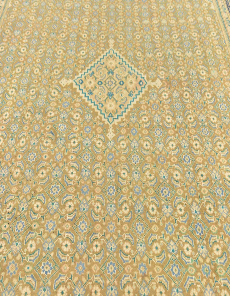 Detail image of  9' 10 x 13' 2  Hand Knotted Farahan Persian Wool Rug