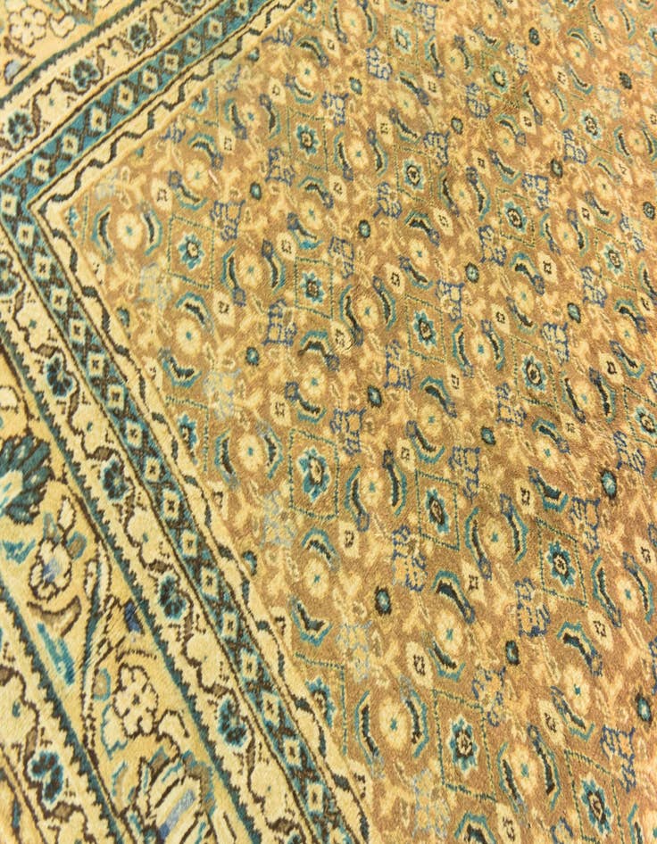 Detail image of  10' 4 x 13' 10  Hand Knotted Farahan Persian Wool Rug