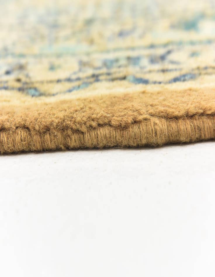 Detail image of  10' 4 x 13' 10  Hand Knotted Farahan Persian Wool Rug