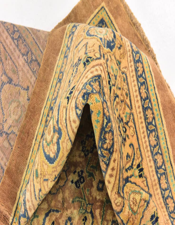 Detail image of  9' 9 x 13'  Hand Knotted Farahan Persian Wool Rug